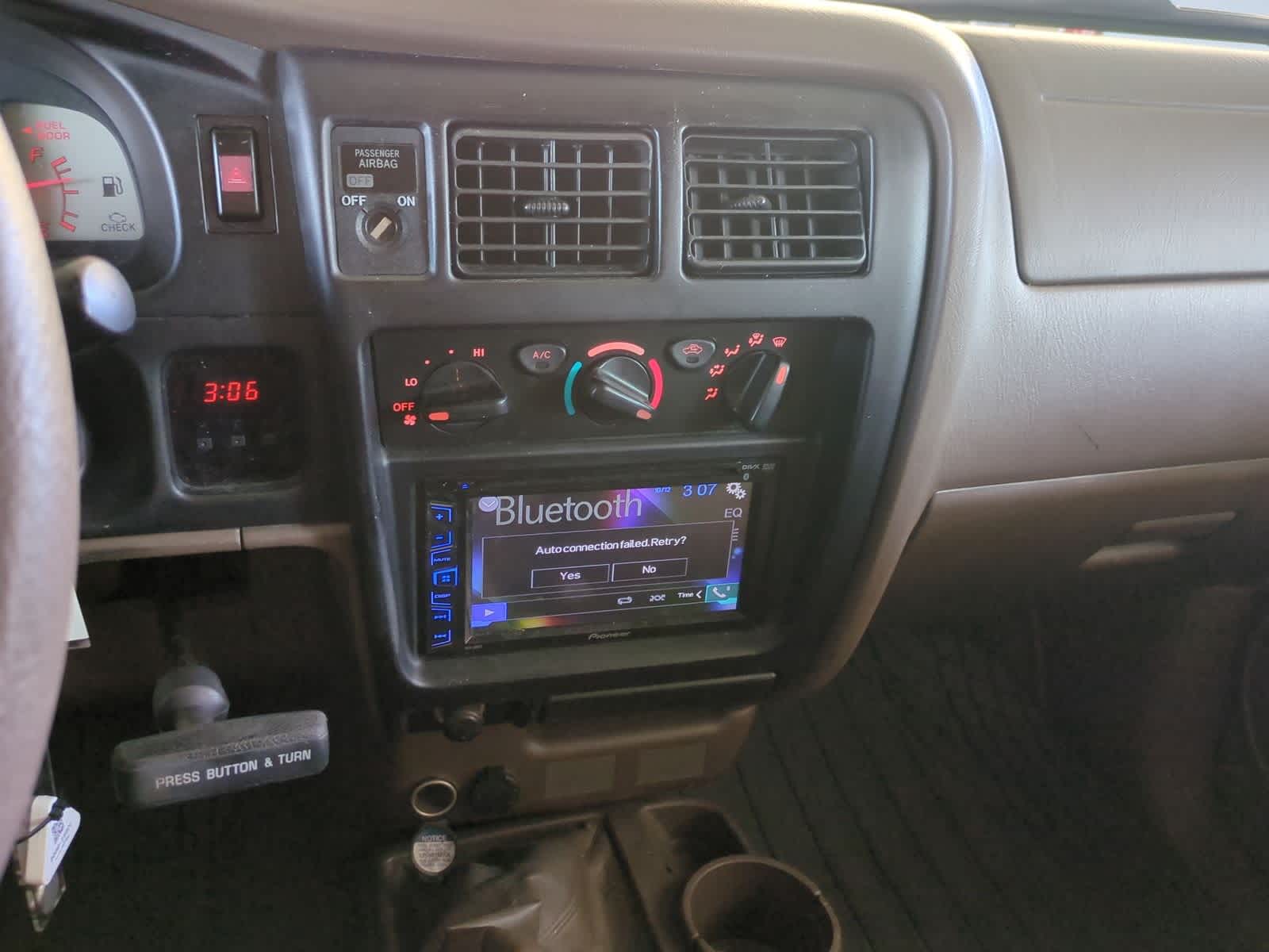 Thumbnail: 2004 Toyota Tacoma - 24