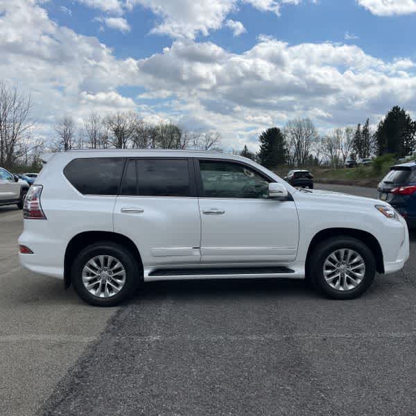Thumbnail: 2019 Lexus GX - 9