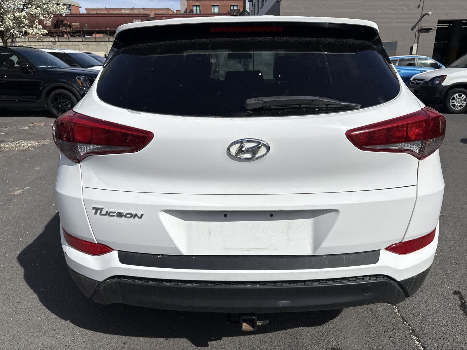 Thumbnail: 2017 Hyundai Tucson - 12