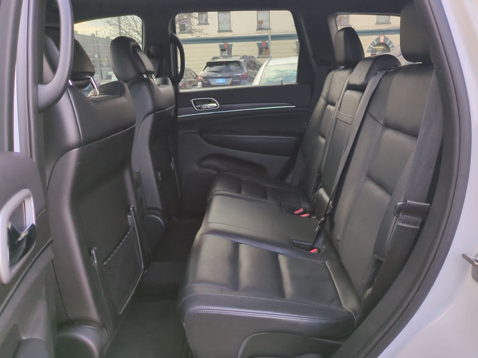 Thumbnail: 2018 Jeep Grand Cherokee - 20