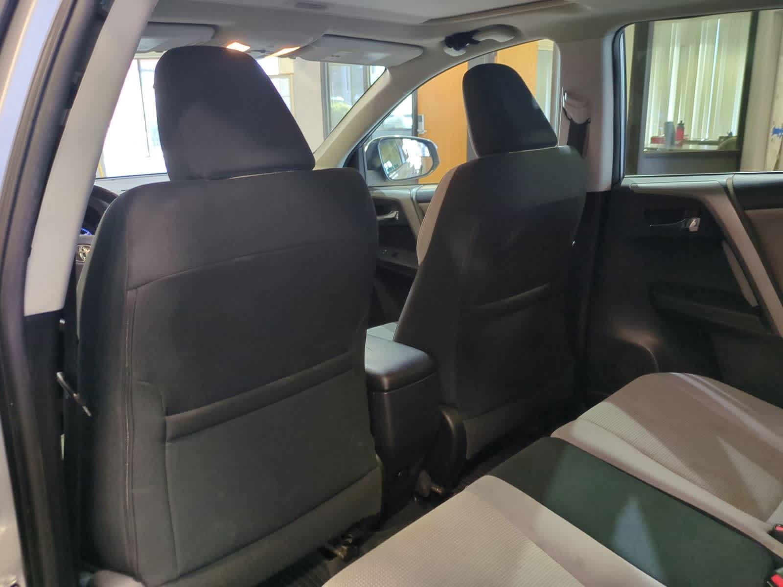 Thumbnail: 2017 Toyota RAV4 - 19