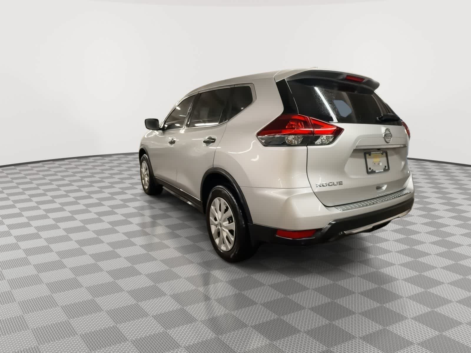 Thumbnail: 2020 Nissan Rogue - 6