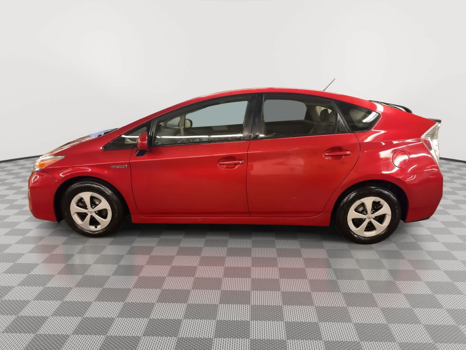 Thumbnail: 2014 Toyota Prius - 5