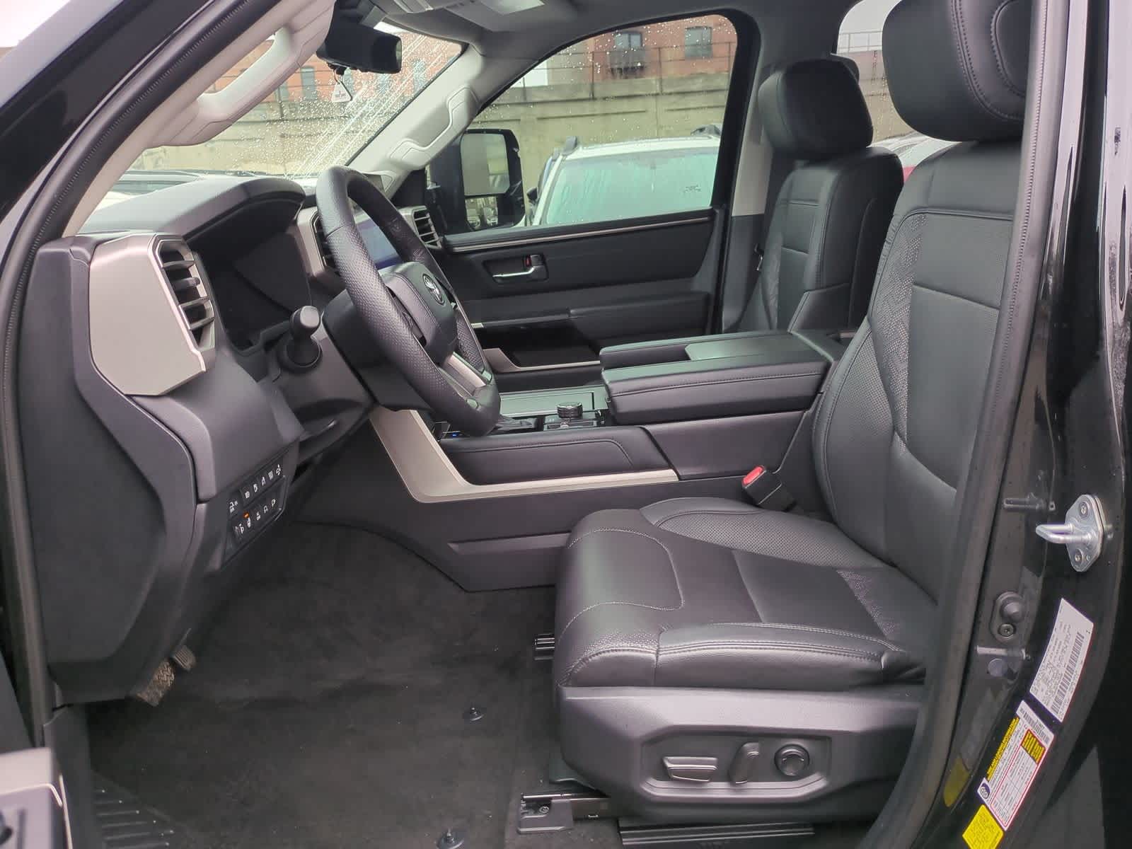 Thumbnail: 2023 Toyota Sequoia - 17