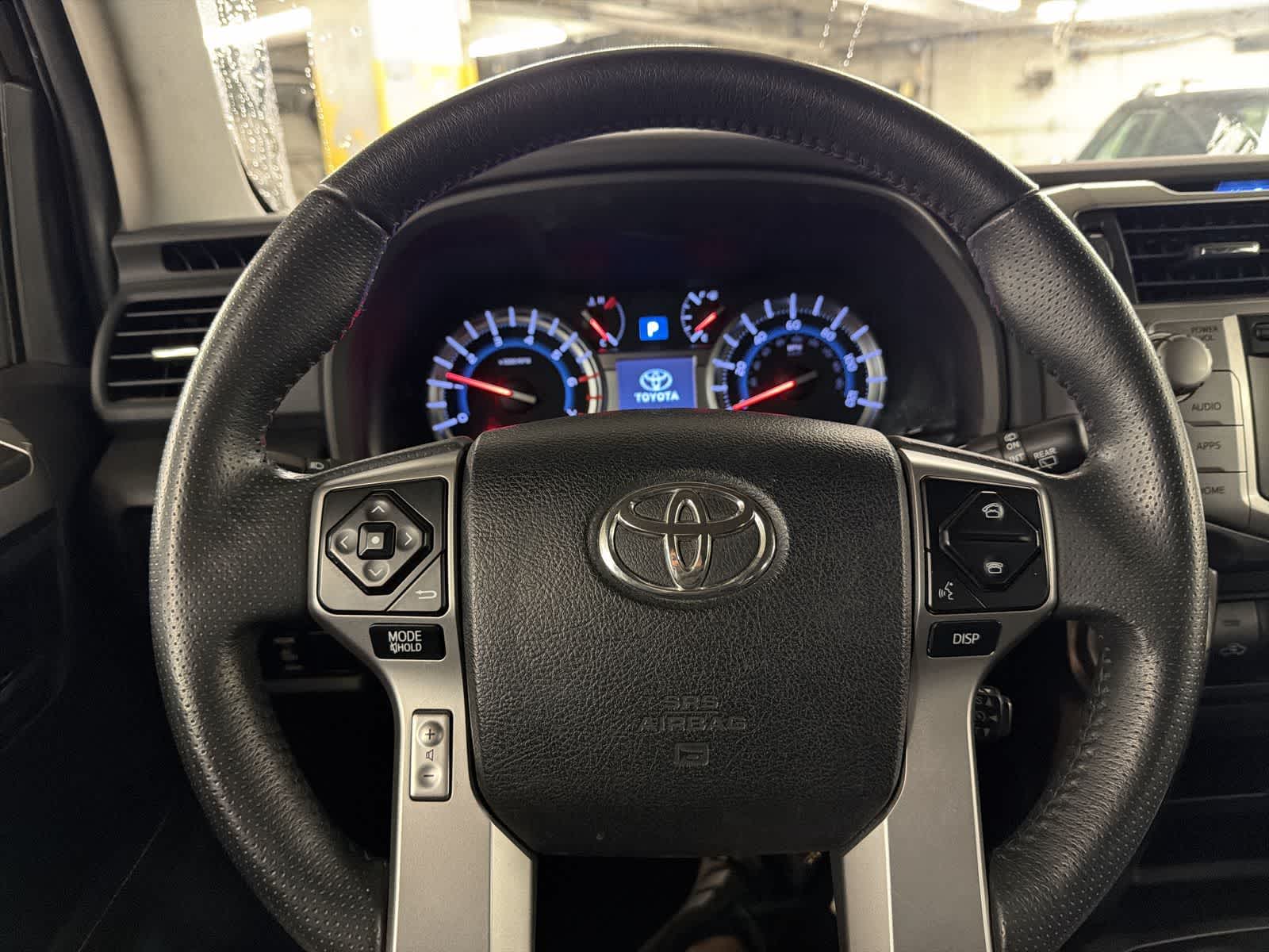 Thumbnail: 2015 Toyota 4Runner - 20
