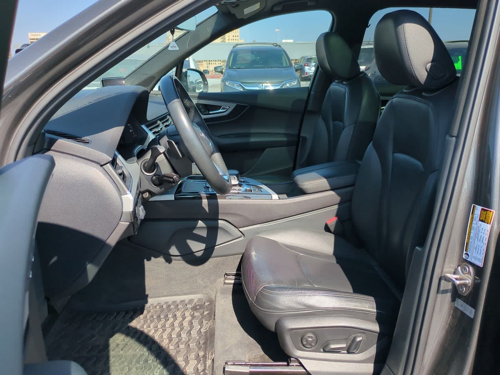 Thumbnail: 2019 Audi Q7 - 17