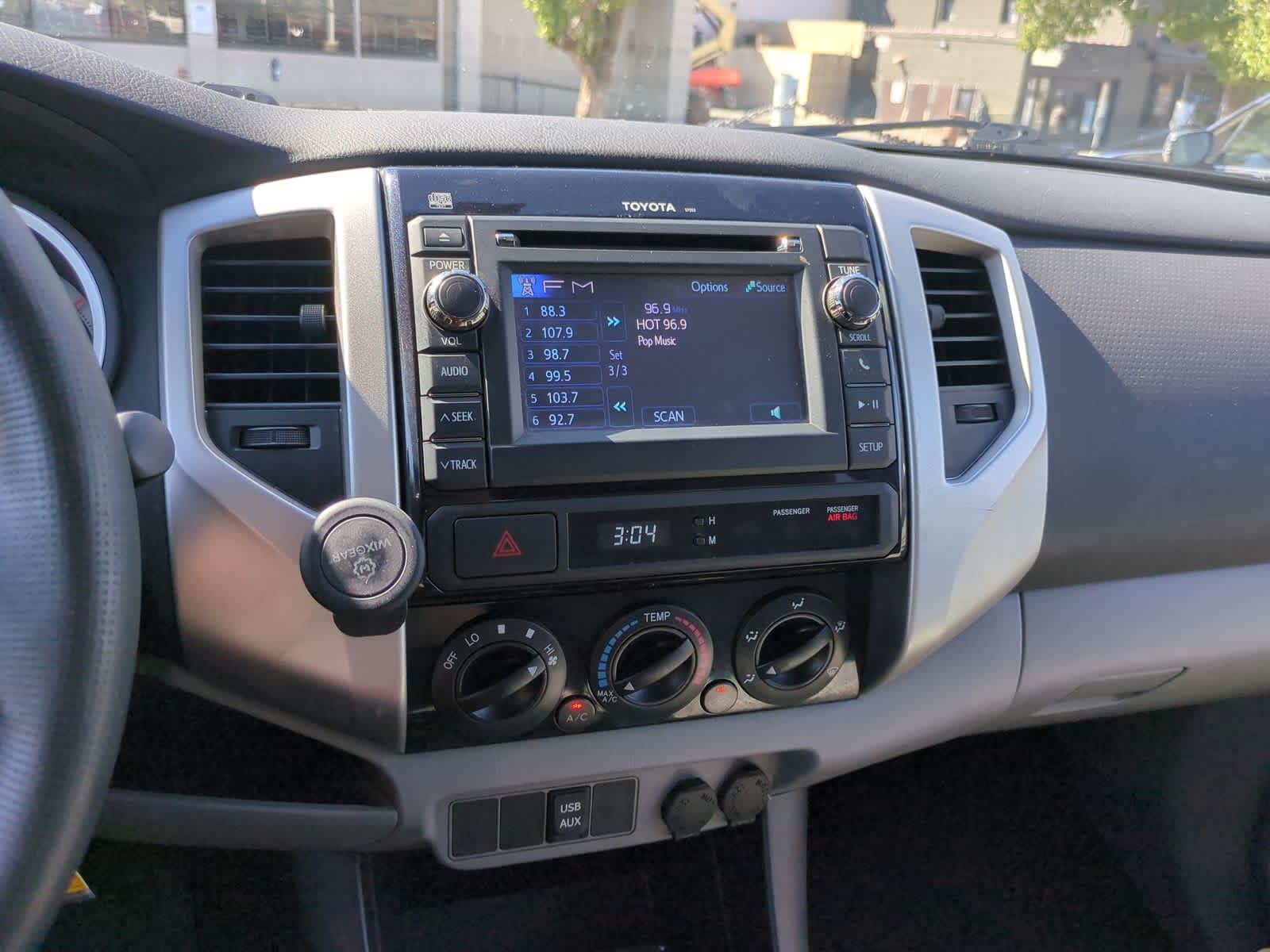 Thumbnail: 2013 Toyota Tacoma - 27