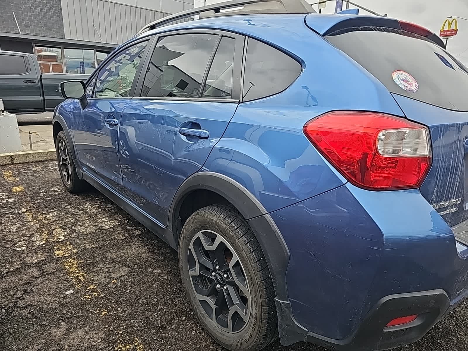 Thumbnail: 2017 Subaru Crosstrek - 3