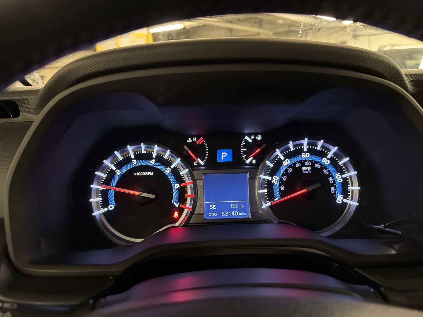Thumbnail: 2015 Toyota 4Runner - 30