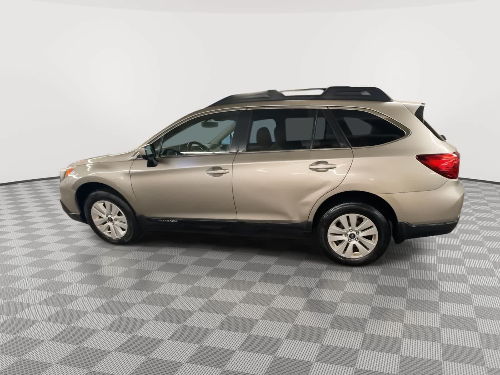 Thumbnail: 2017 Subaru Outback - 6