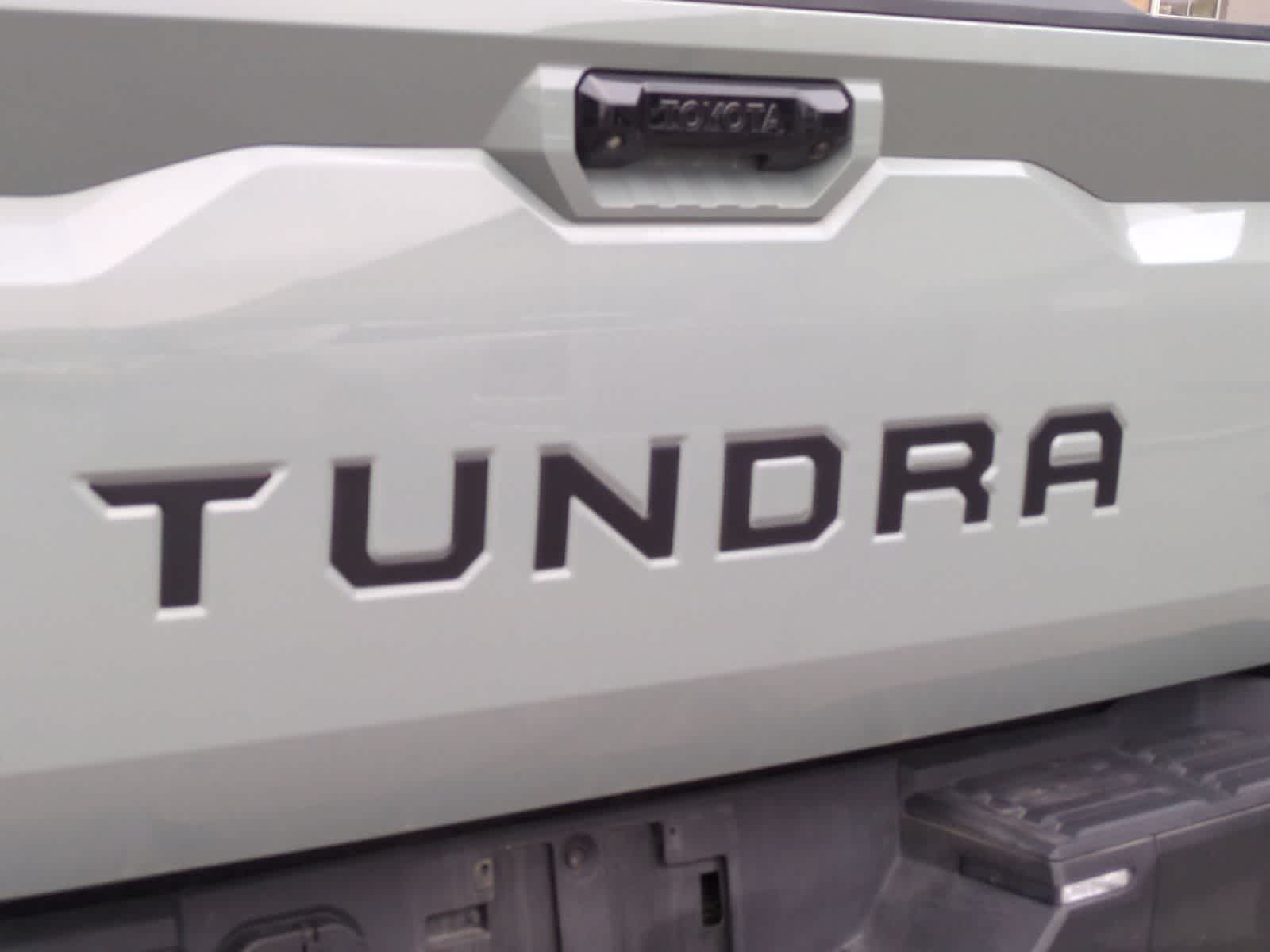 Thumbnail: 2024 Toyota Tundra - 14