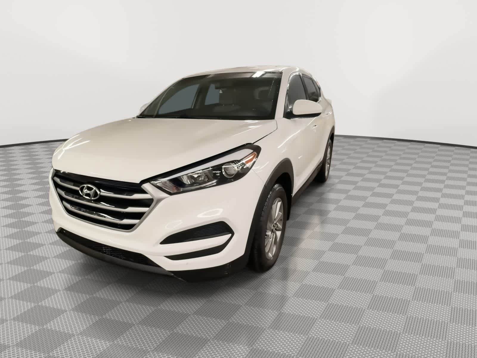 Thumbnail: 2017 Hyundai Tucson - 6