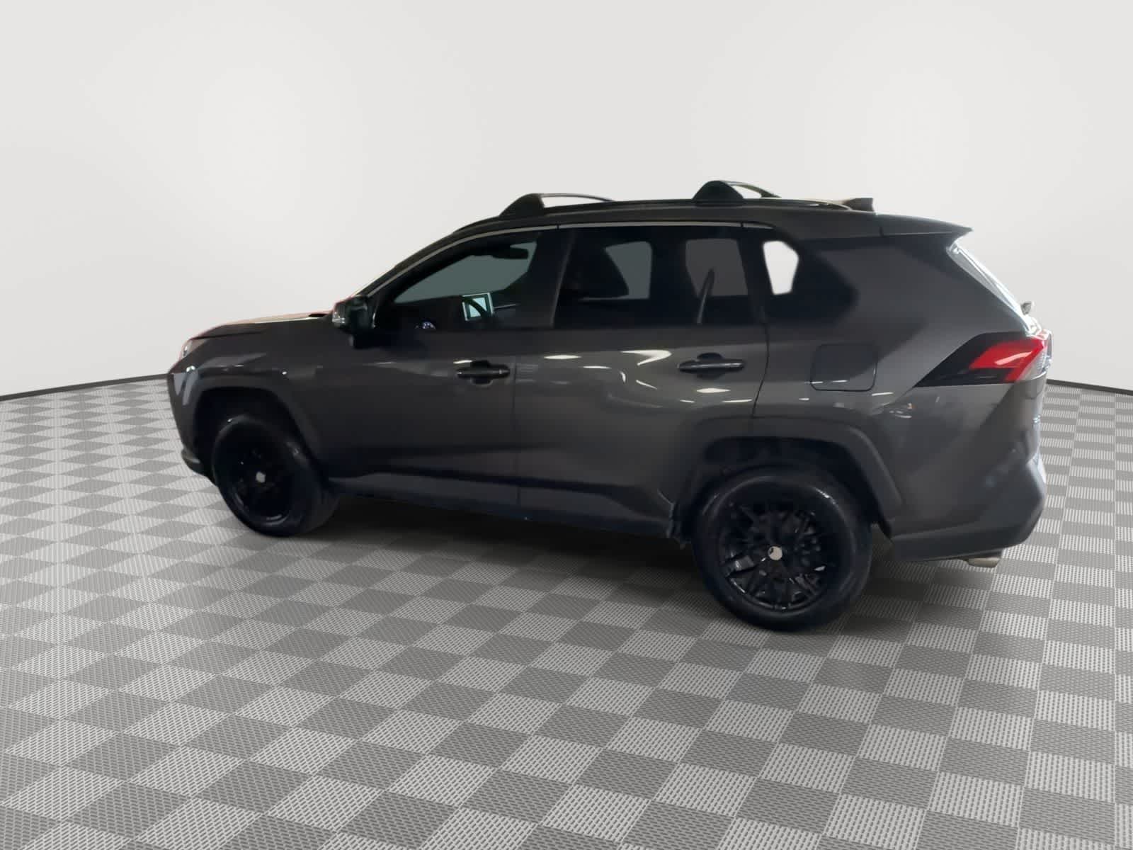 Thumbnail: 2022 Toyota RAV4 - 5
