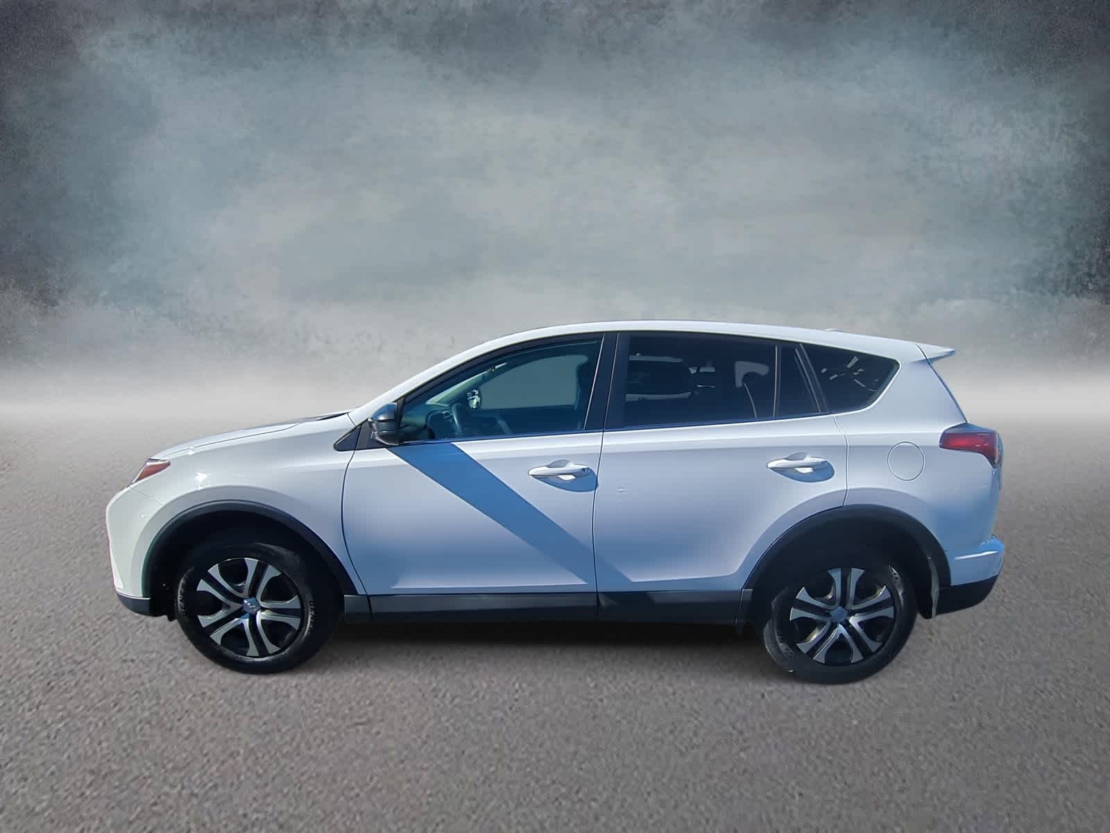 Thumbnail: 2018 Toyota RAV4 - 5