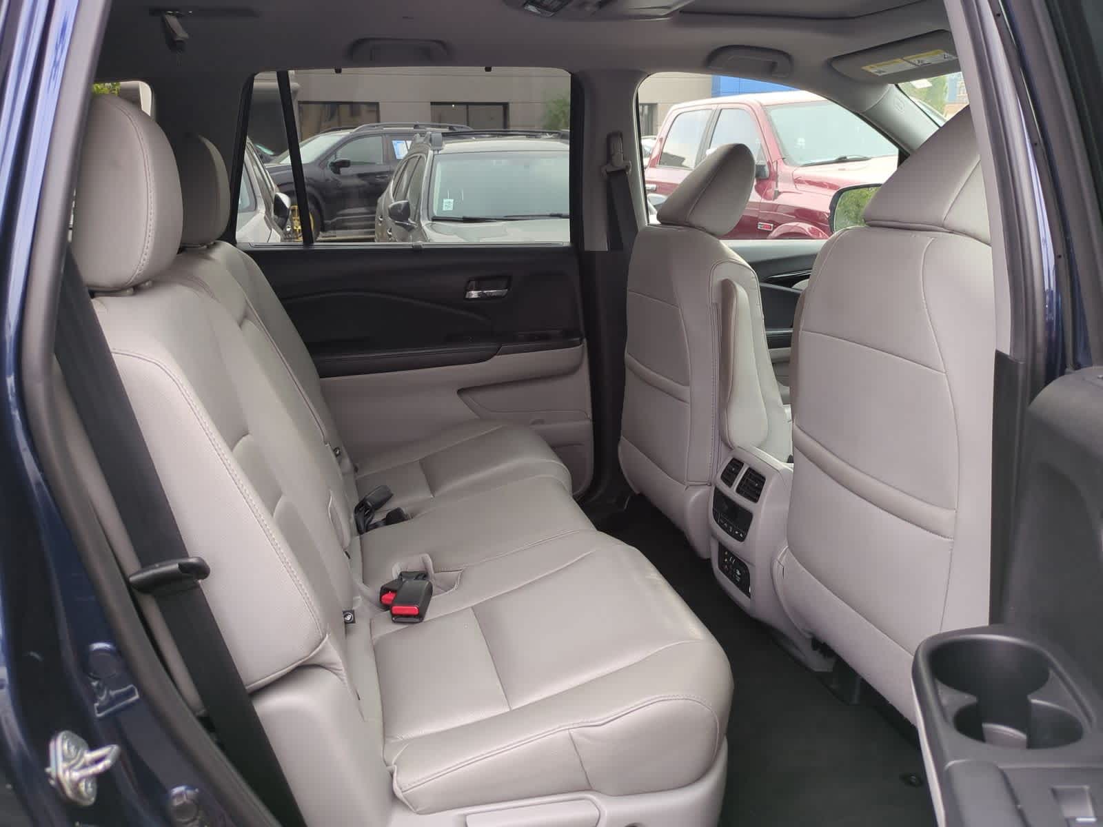 Thumbnail: 2018 Honda Pilot - 22