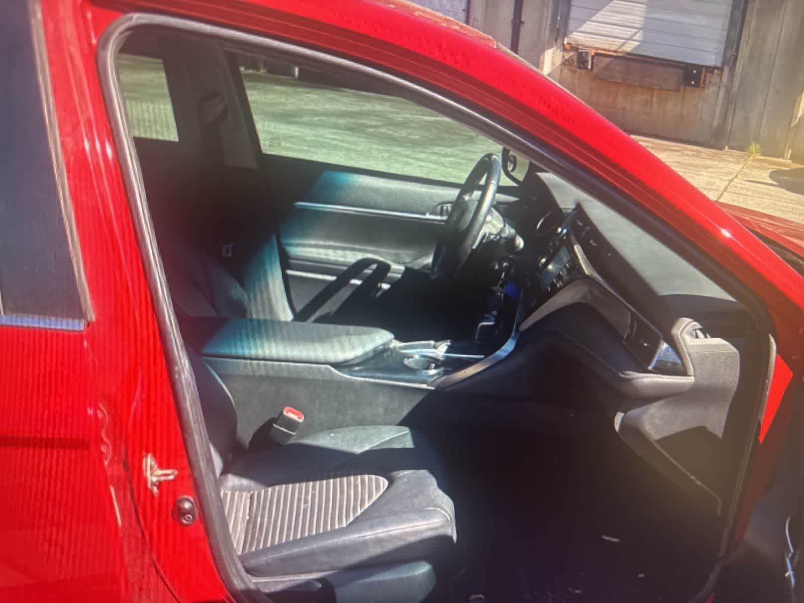 Thumbnail: 2019 Toyota Camry - 11