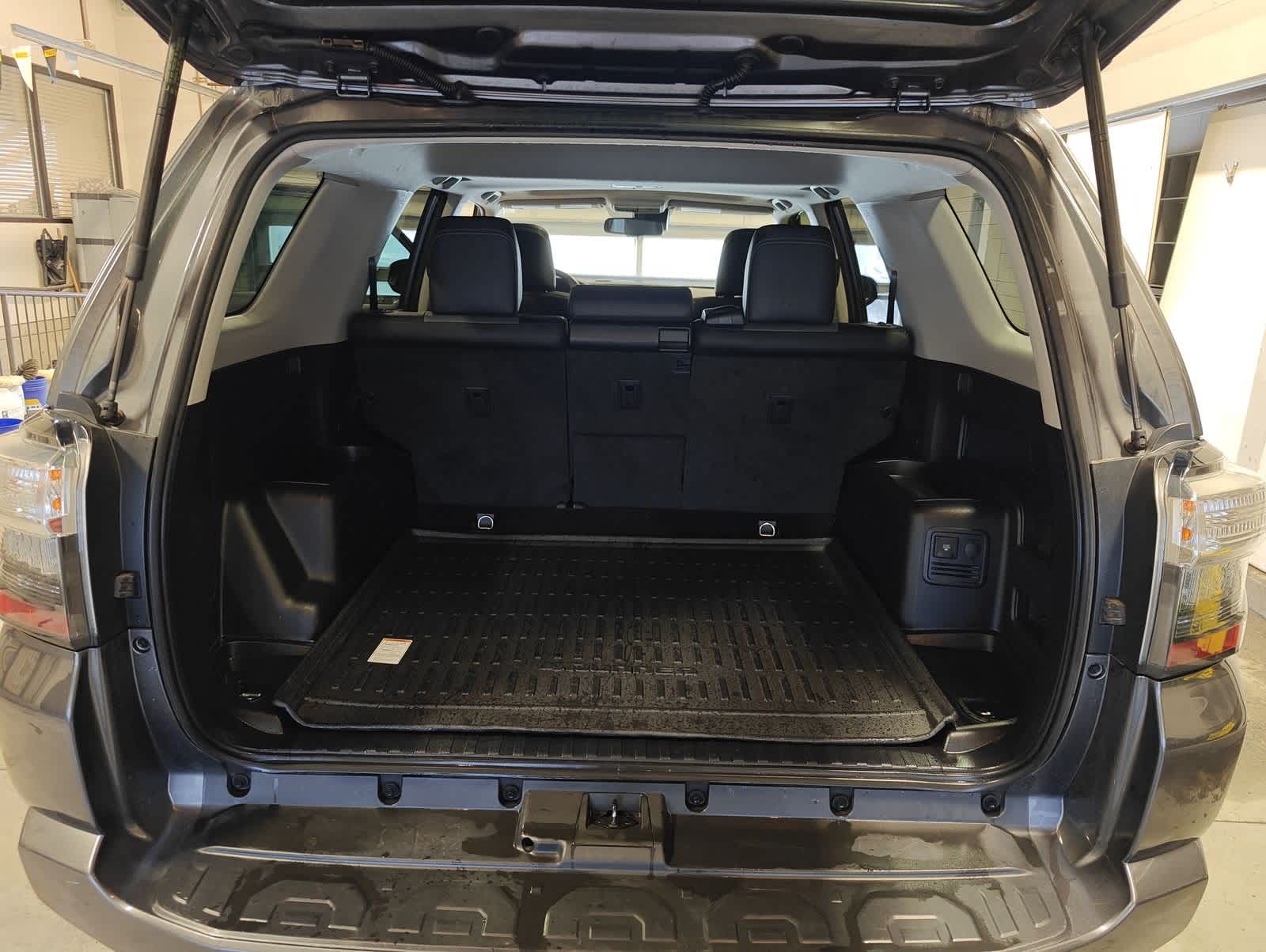 Thumbnail: 2021 Toyota 4Runner - 36