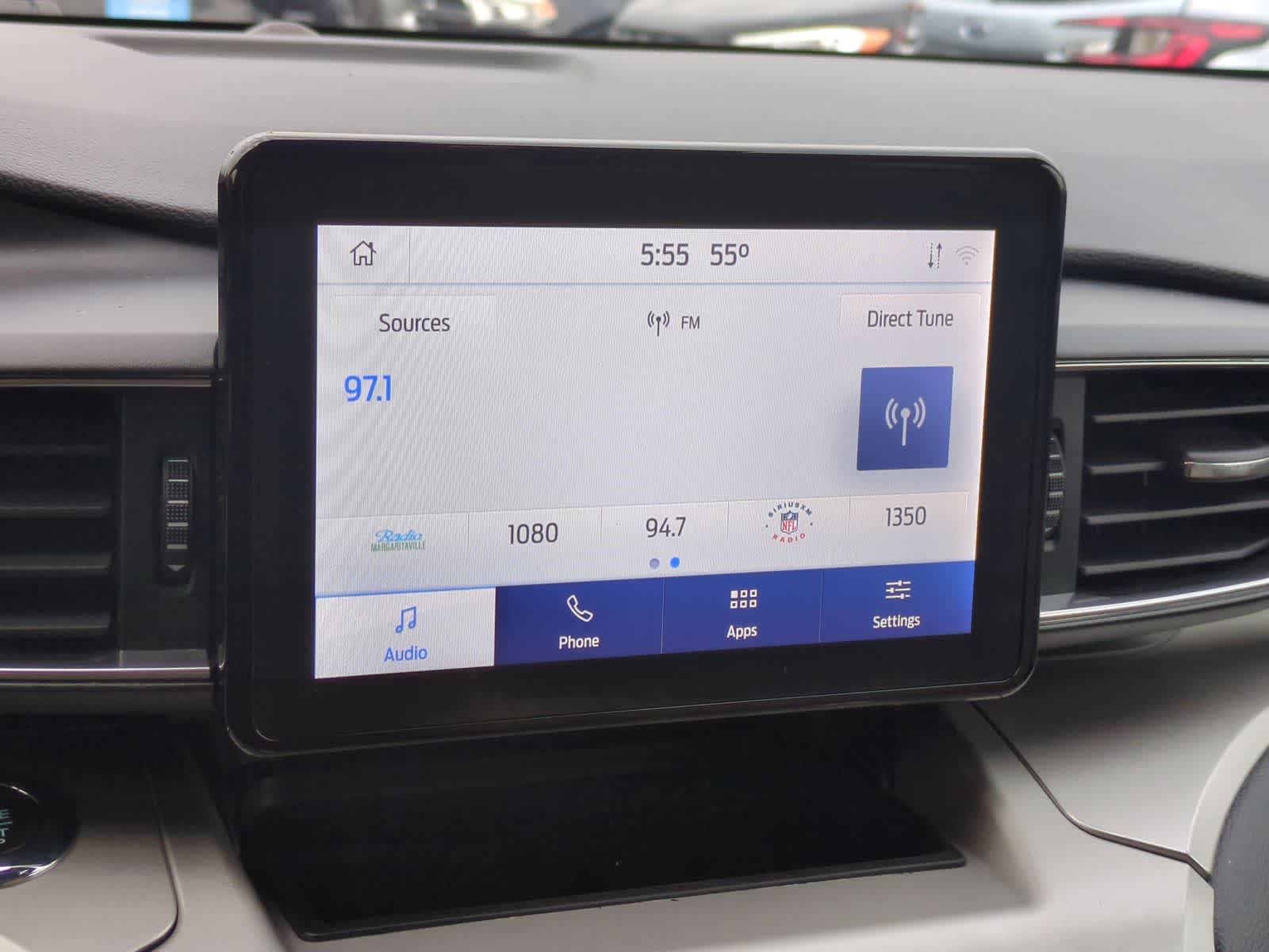 Thumbnail: 2021 Ford Explorer - 31