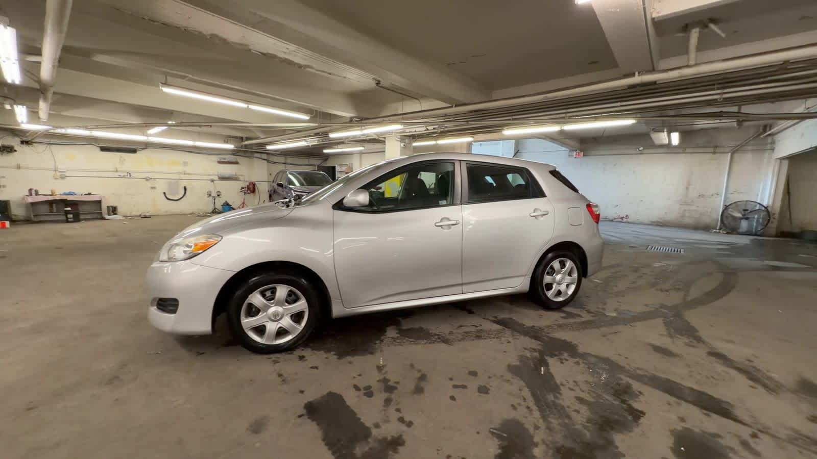 Thumbnail: 2010 Toyota Matrix - 4