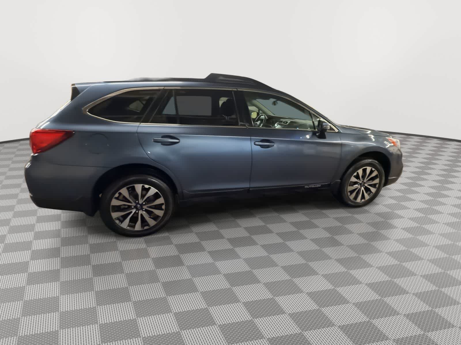 Thumbnail: 2016 Subaru Outback - 9