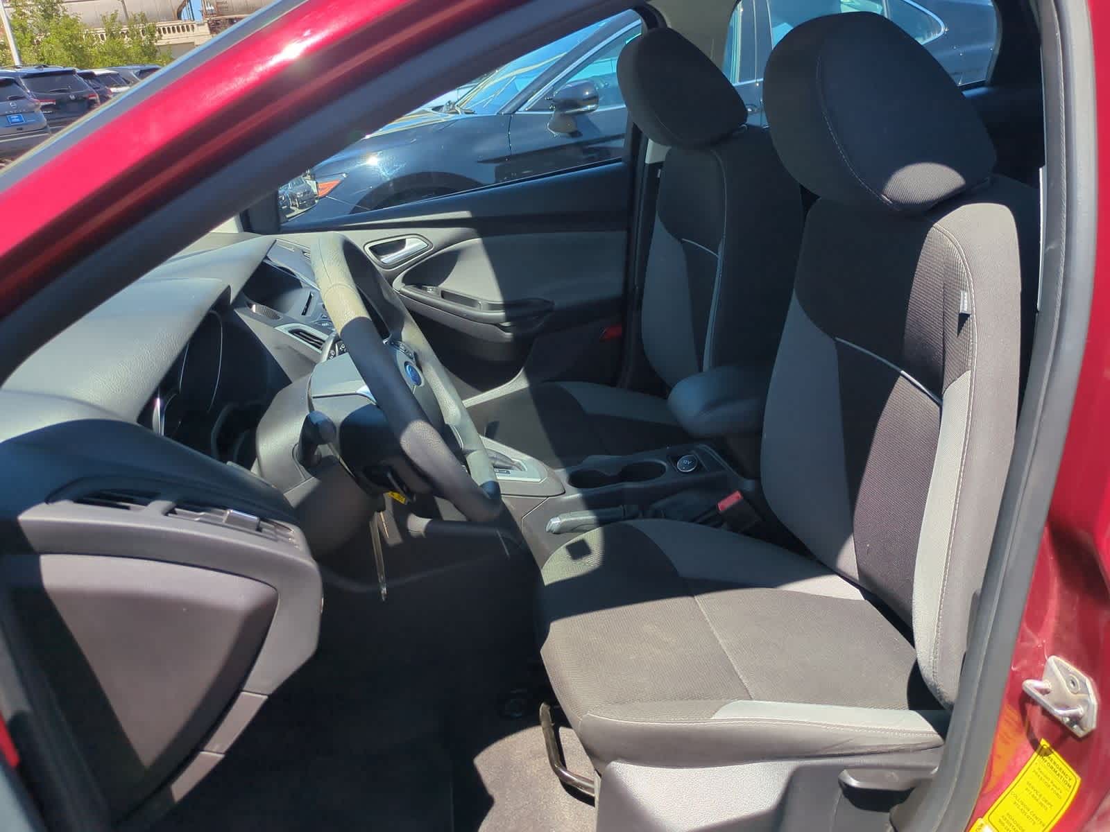 Thumbnail: 2014 Ford Focus - 16