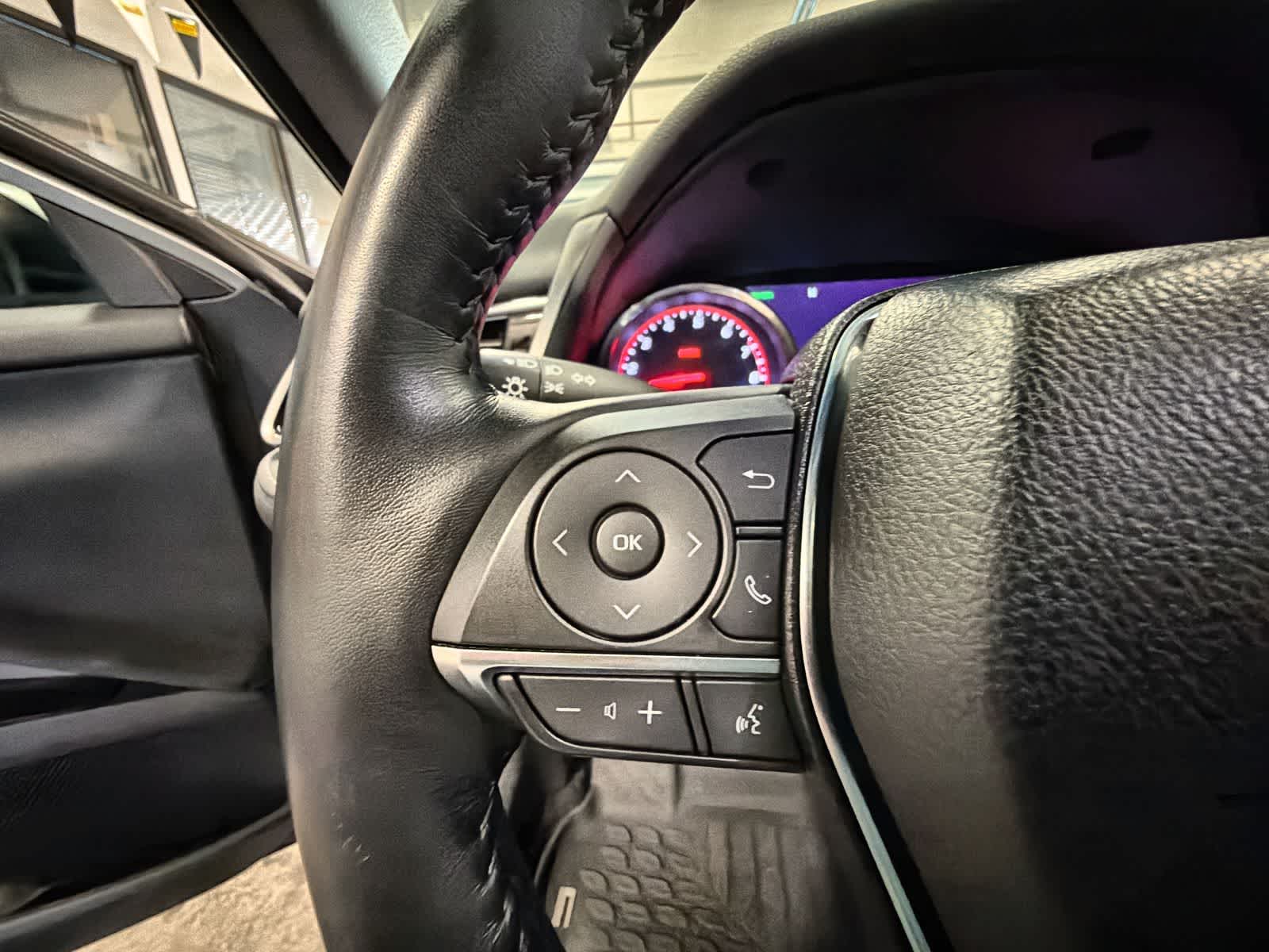 2020 Toyota Camry XSE - Photo 25
