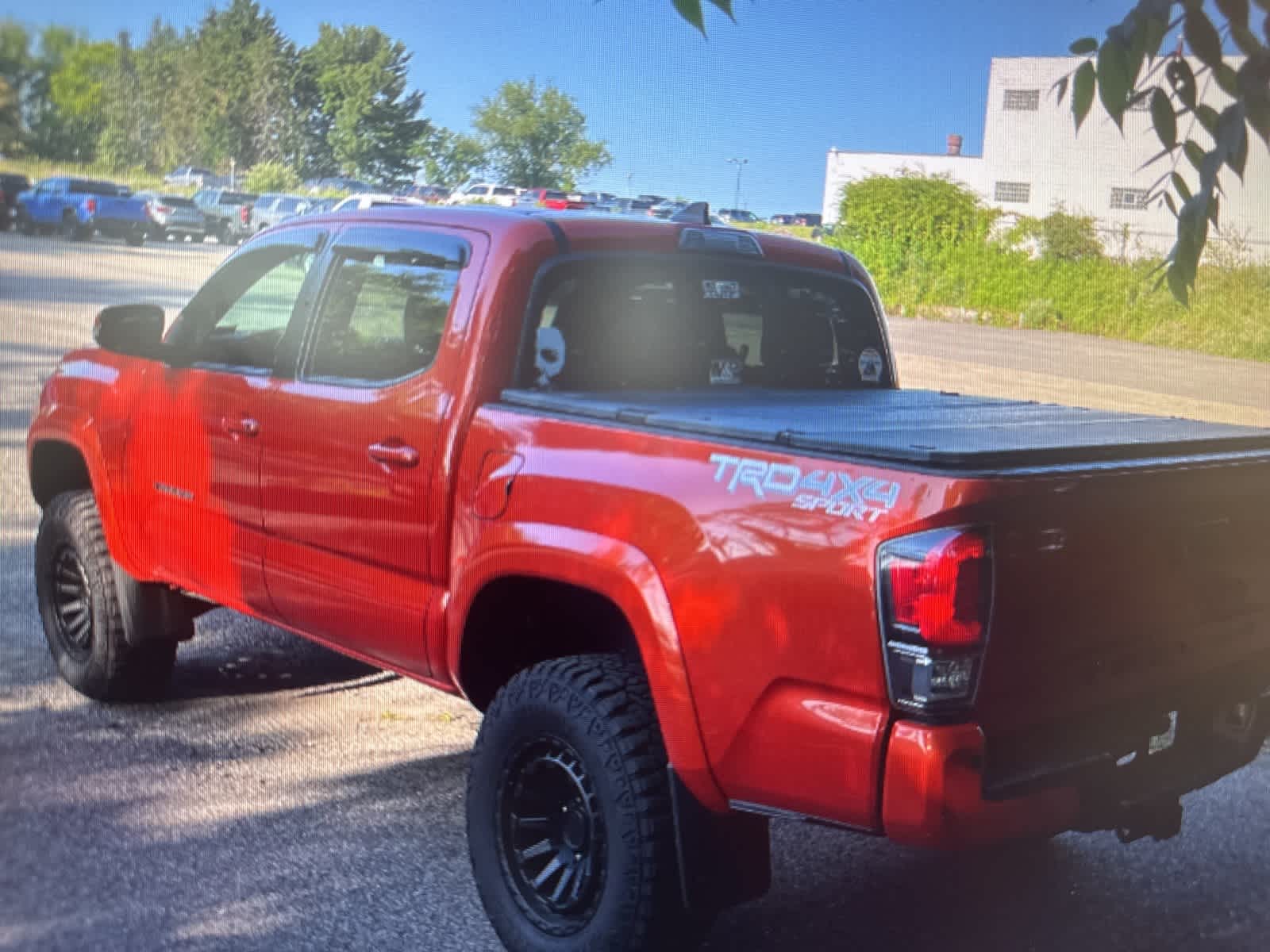 Thumbnail: 2016 Toyota Tacoma - 3