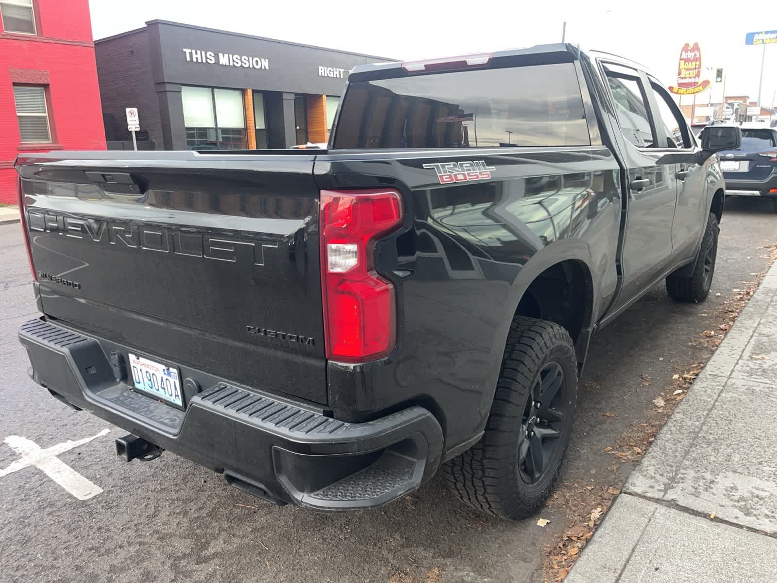 2021 Chevrolet Silverado 1500 Custom Trail Boss photo 2