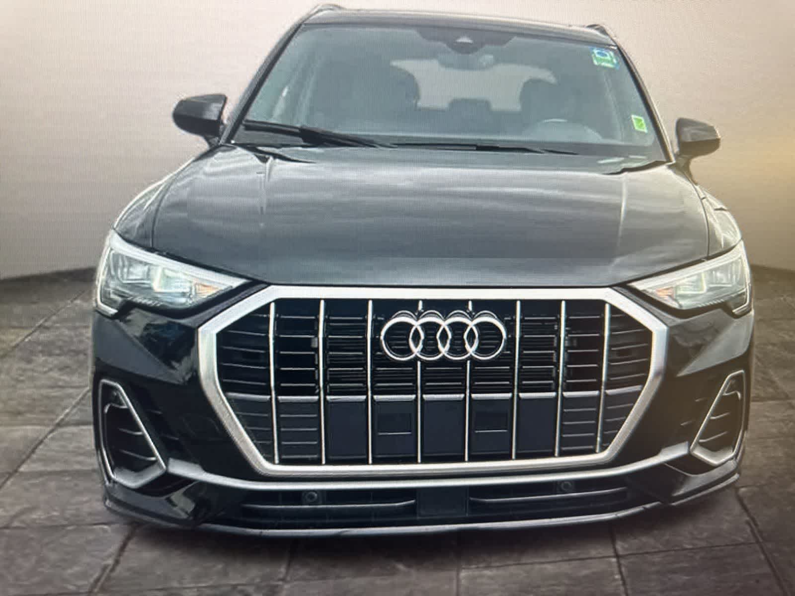 Thumbnail: 2022 Audi Q3 - 2