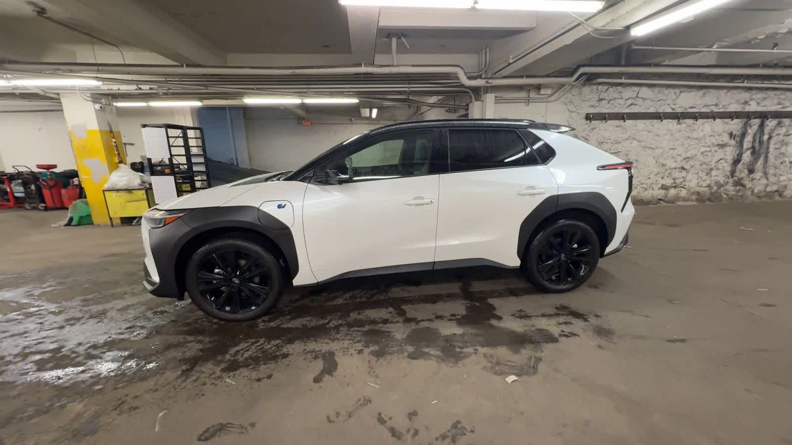 Thumbnail: 2025 Subaru Solterra - 5