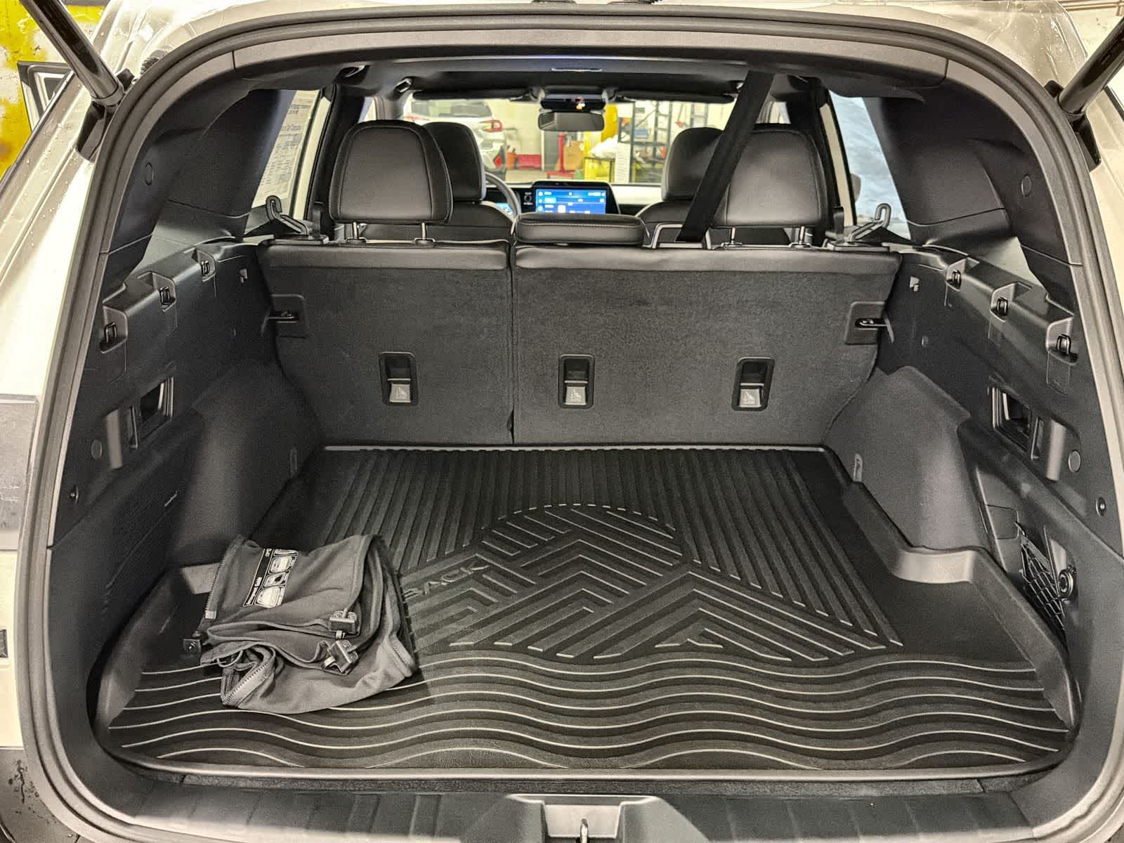Thumbnail: 2026 Subaru Outback - 37