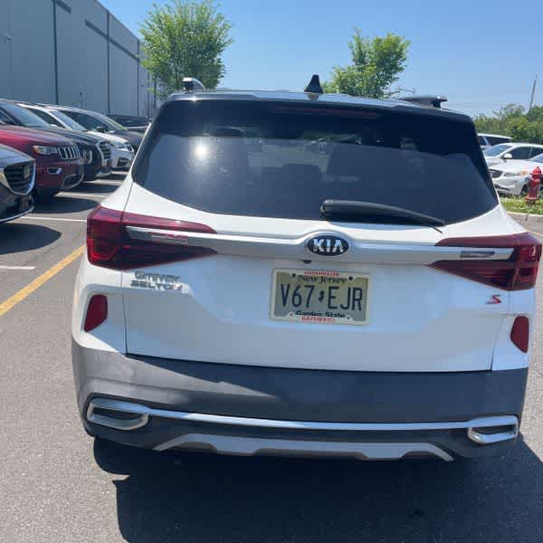 Thumbnail: 2021 Kia Seltos - 8