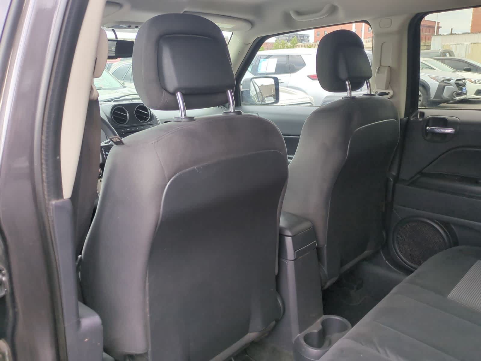 Thumbnail: 2016 Jeep Patriot - 18