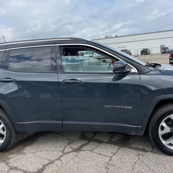 Thumbnail: 2018 Jeep Compass - 13
