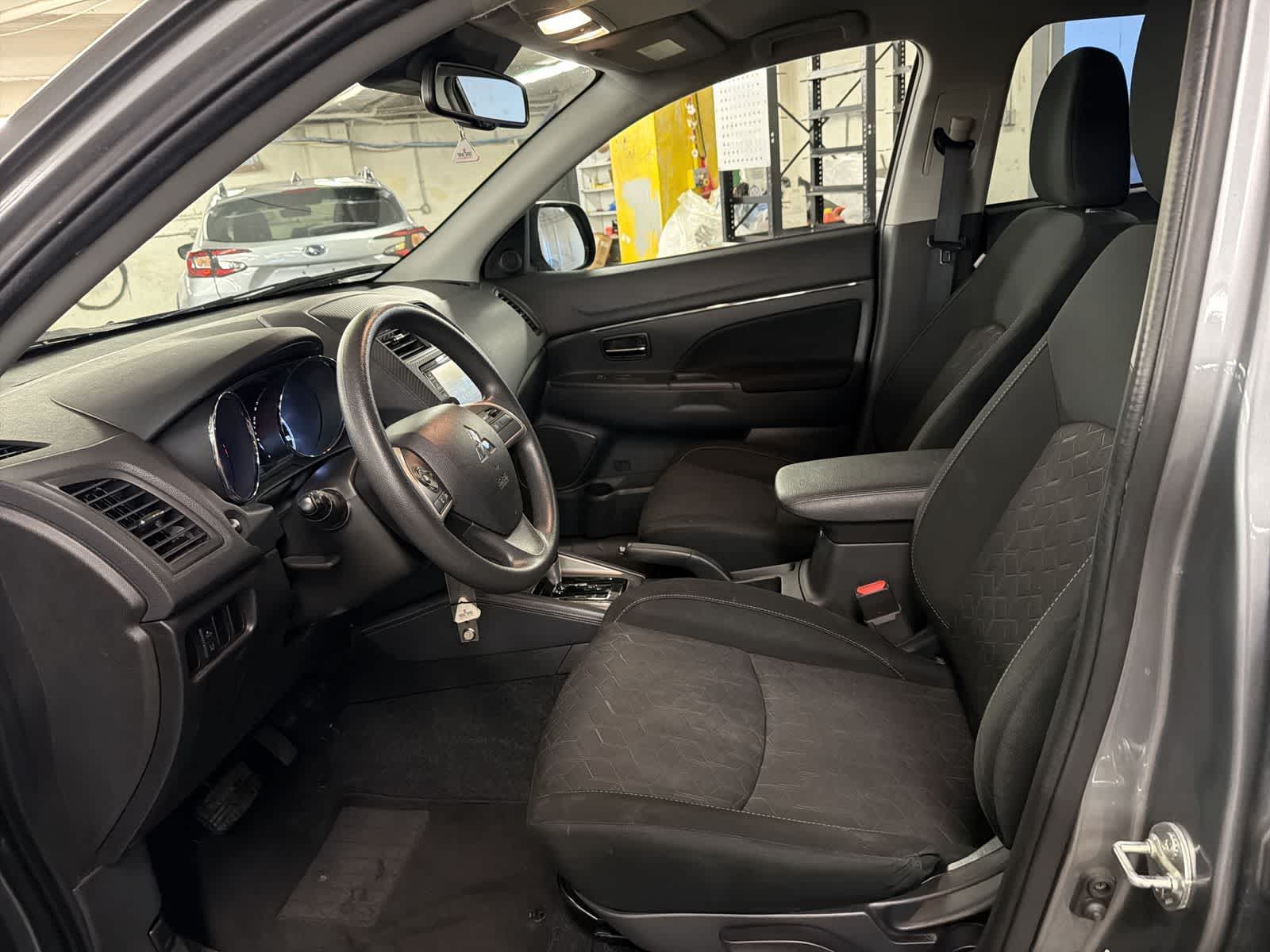 Thumbnail: 2024 Mitsubishi Outlander Sport - 10