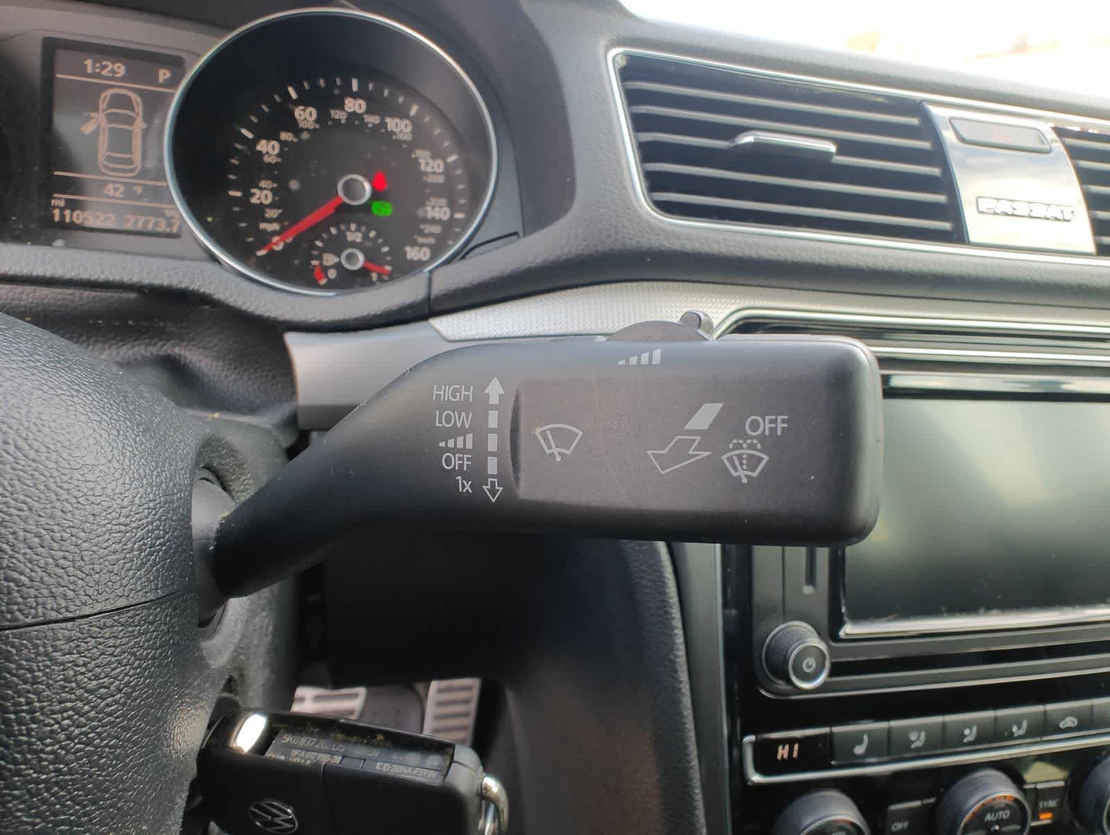 Thumbnail: 2018 Volkswagen Passat - 25