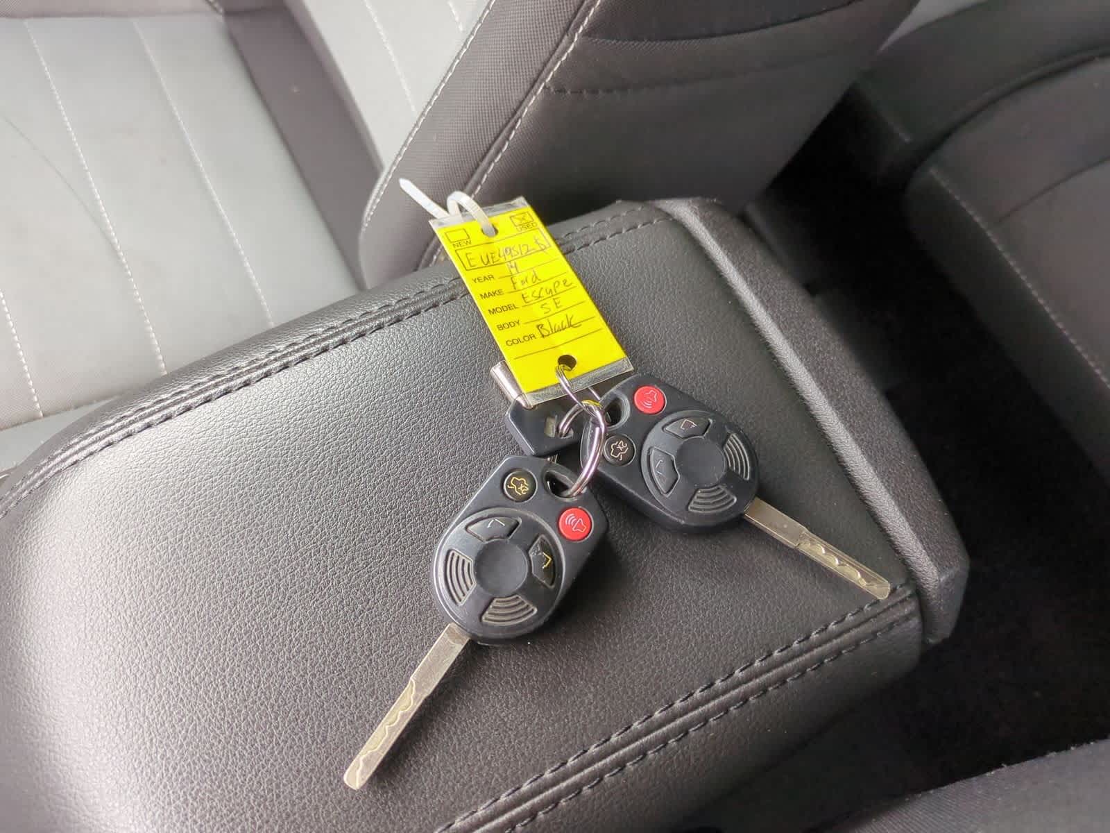 Thumbnail: 2014 Ford Escape - 34