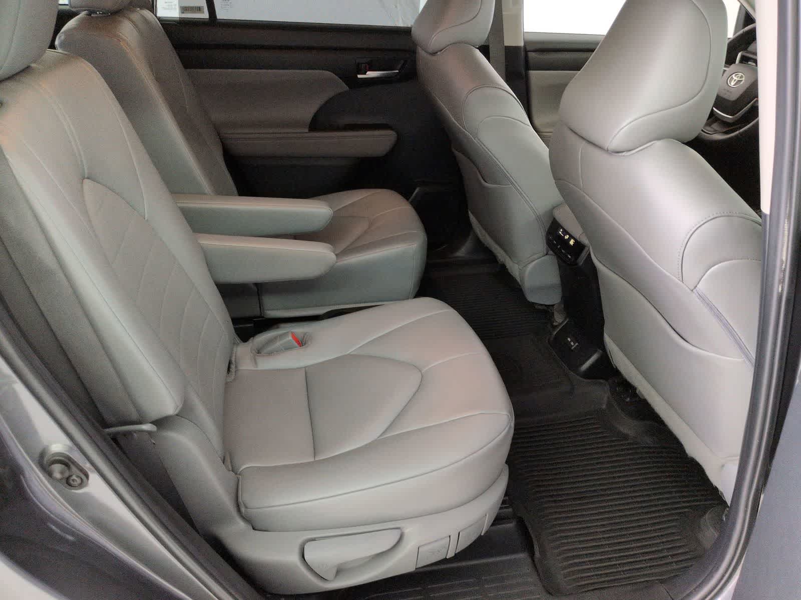 2023 Toyota Highlander XLE - Photo 20