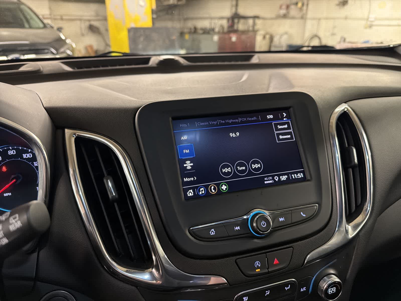 Thumbnail: 2024 Chevrolet Equinox - 29