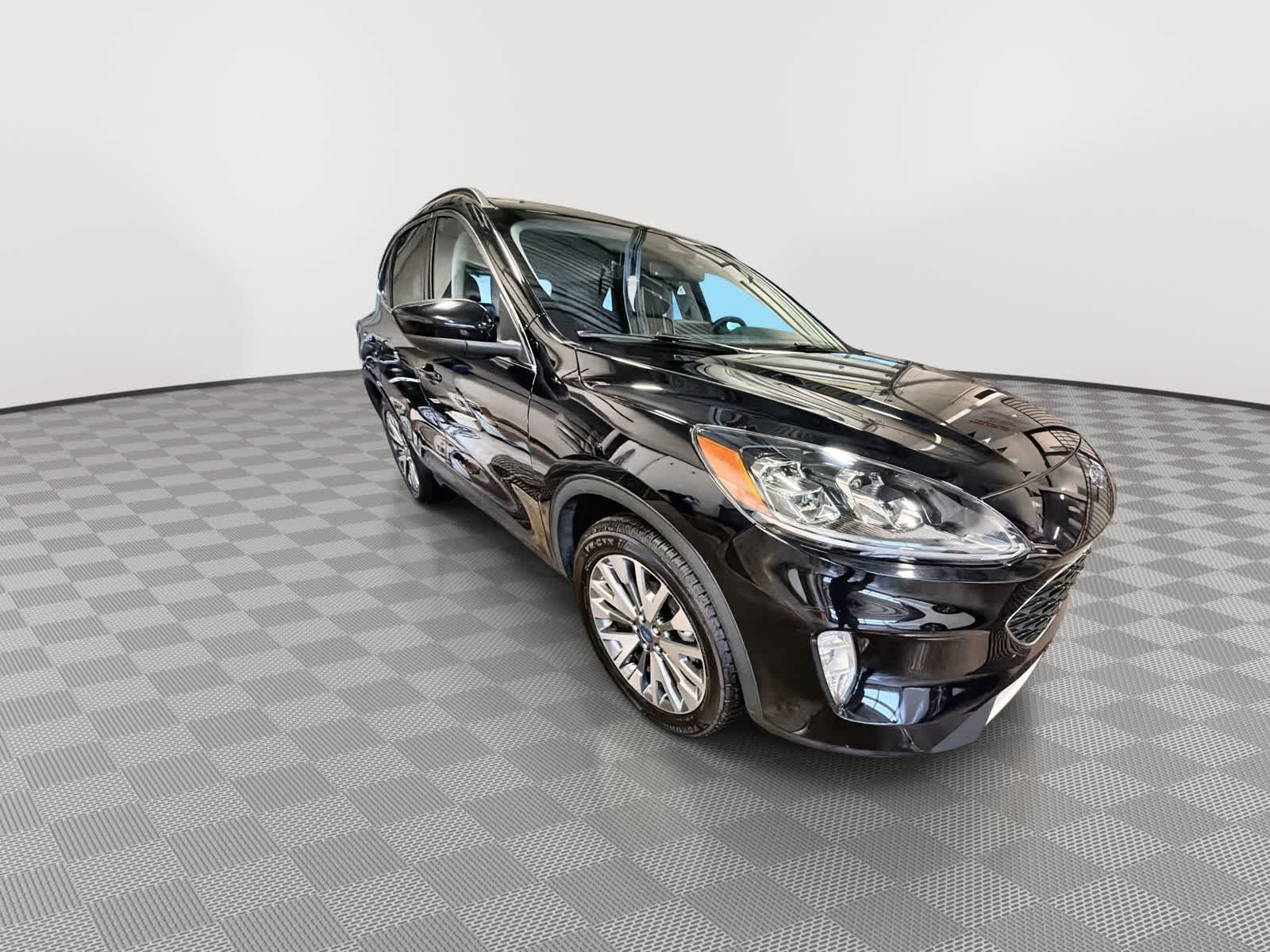 Thumbnail: 2022 Ford Escape - 2