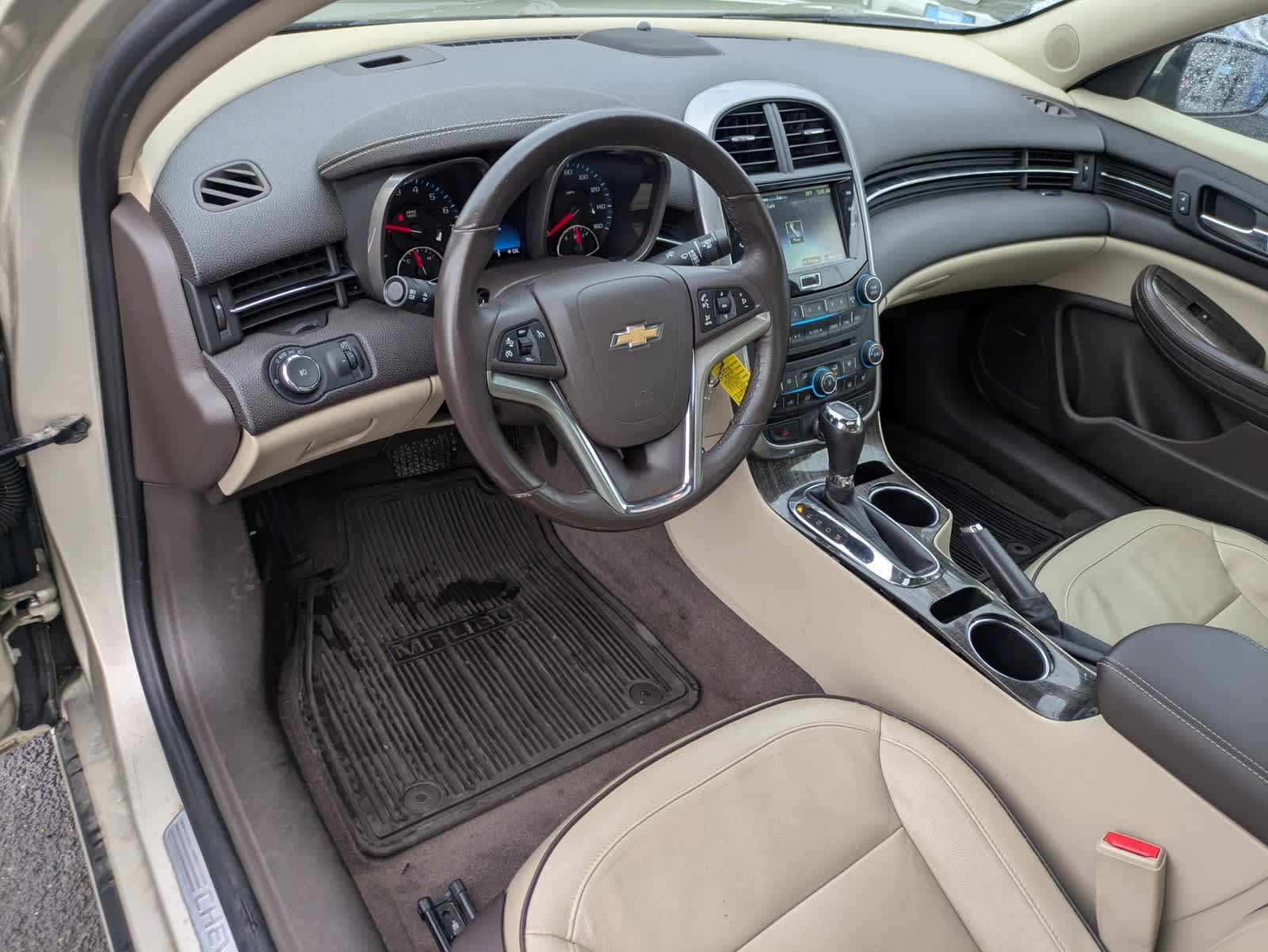 Thumbnail: 2015 Chevrolet Malibu - 6