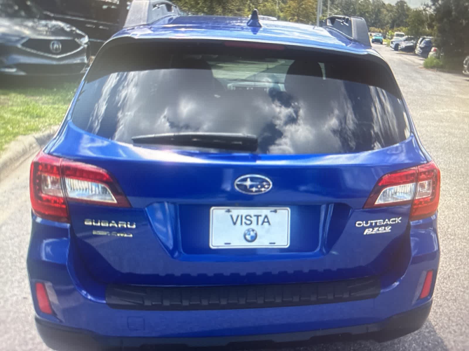 2016 Subaru Outback 2.5i Limited photo 3