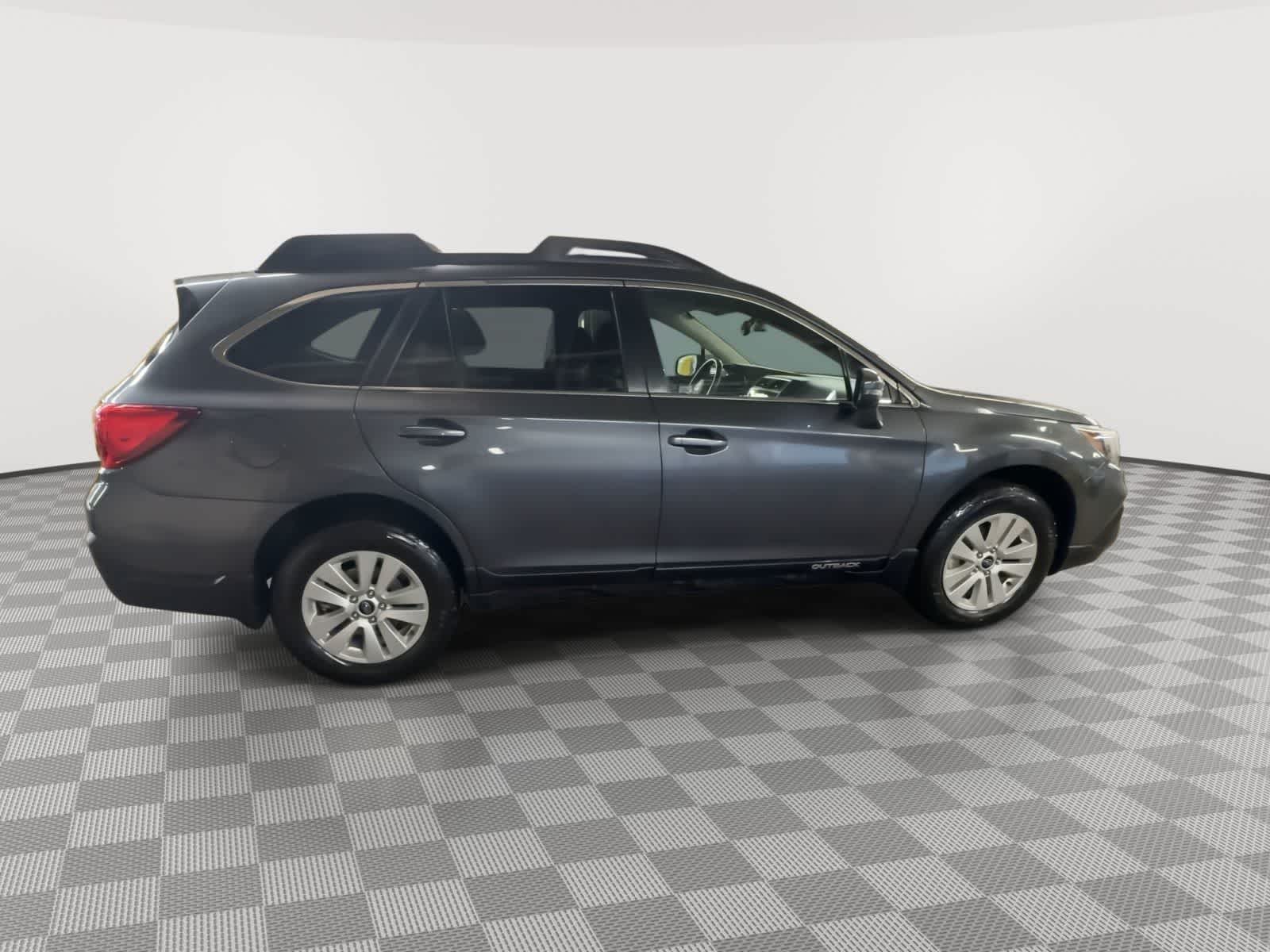 Thumbnail: 2019 Subaru Outback - 9