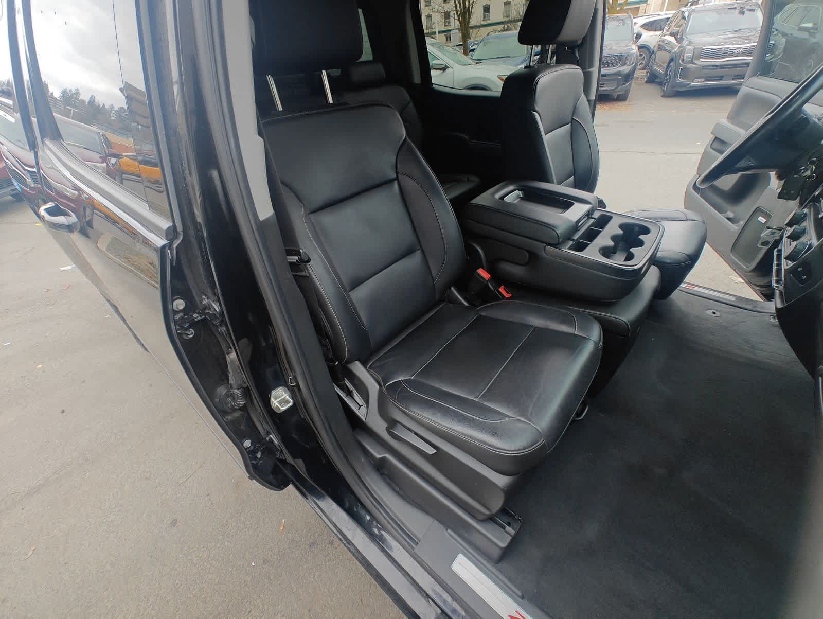 Thumbnail: 2018 Chevrolet Silverado 1500 - 22