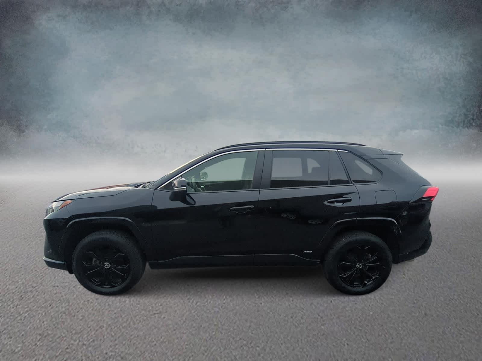 Thumbnail: 2022 Toyota RAV4 - 5