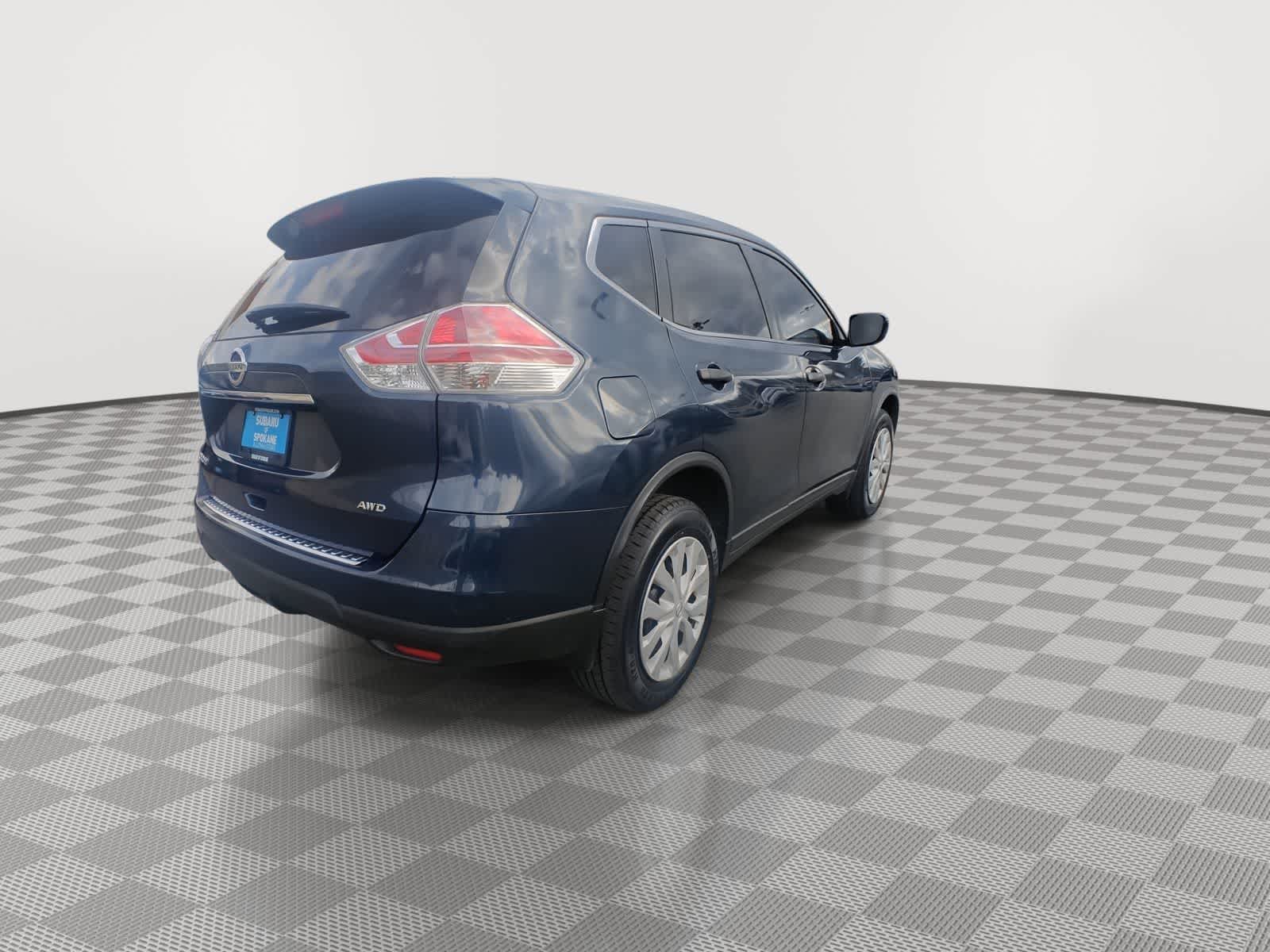 Thumbnail: 2016 Nissan Rogue - 8