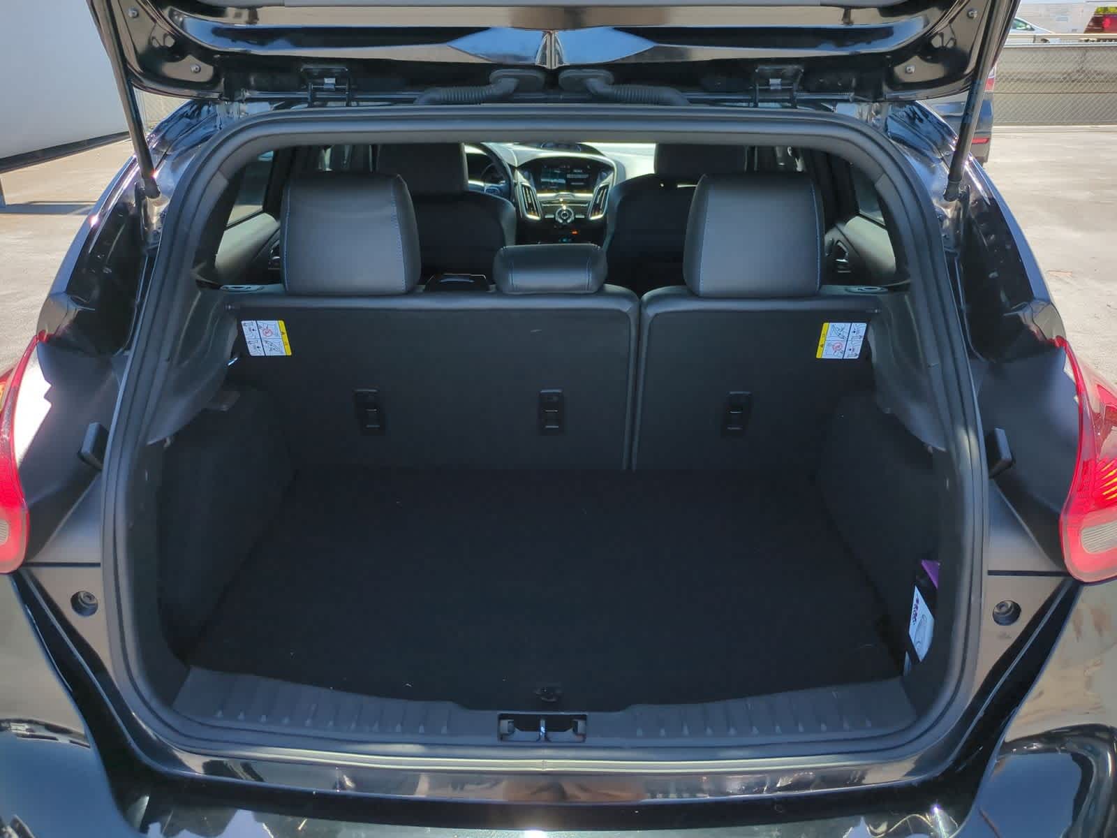 Thumbnail: 2016 Ford Focus - 35