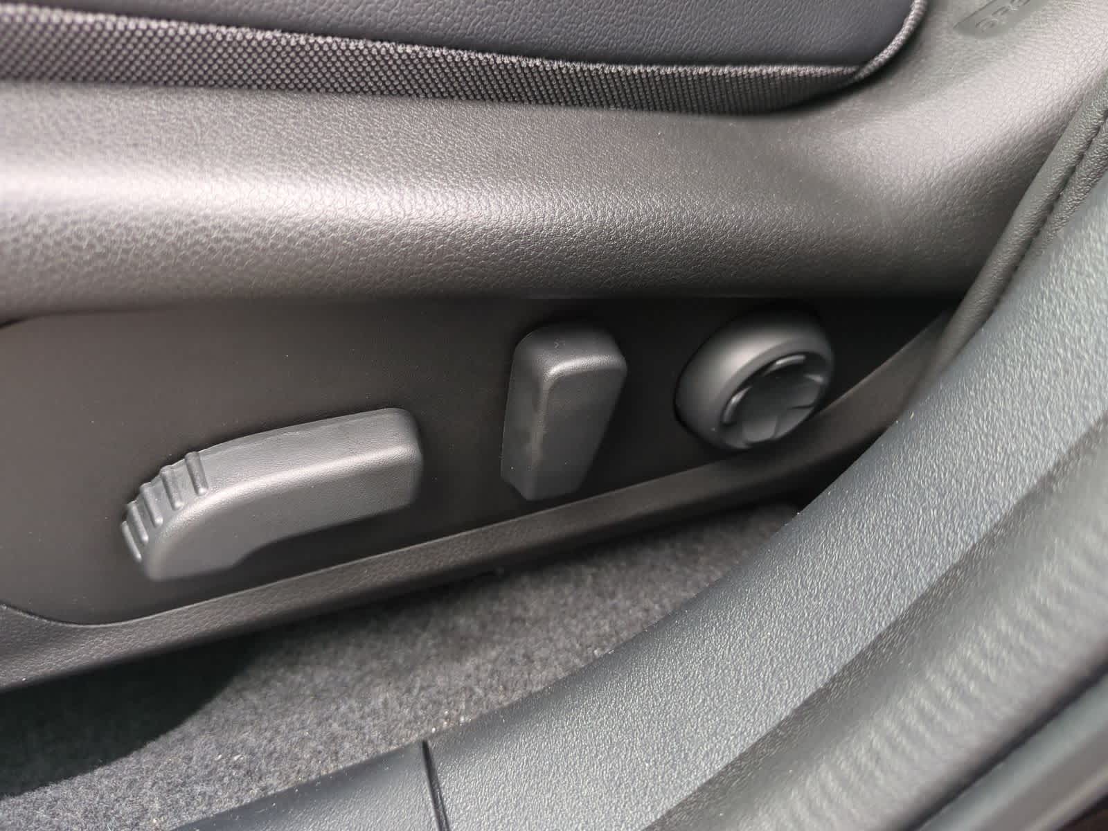 Thumbnail: 2026 Subaru Outback - 18