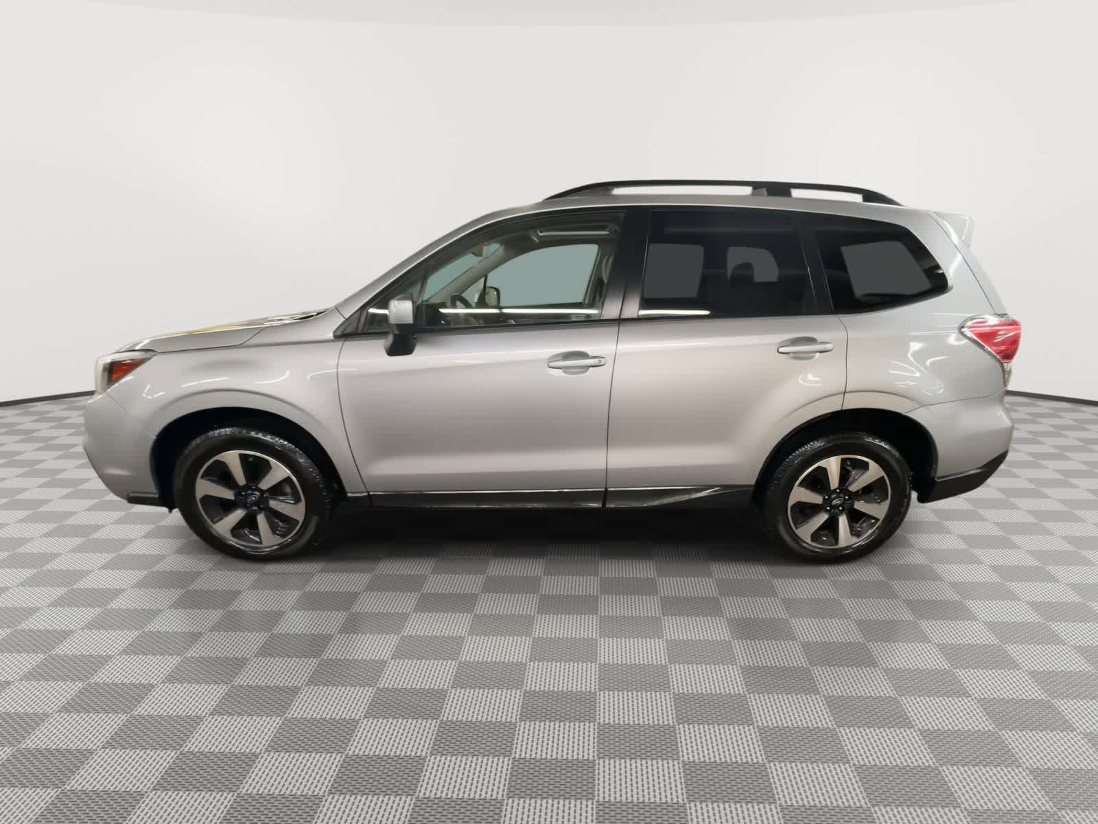 Thumbnail: 2017 Subaru Forester - 5