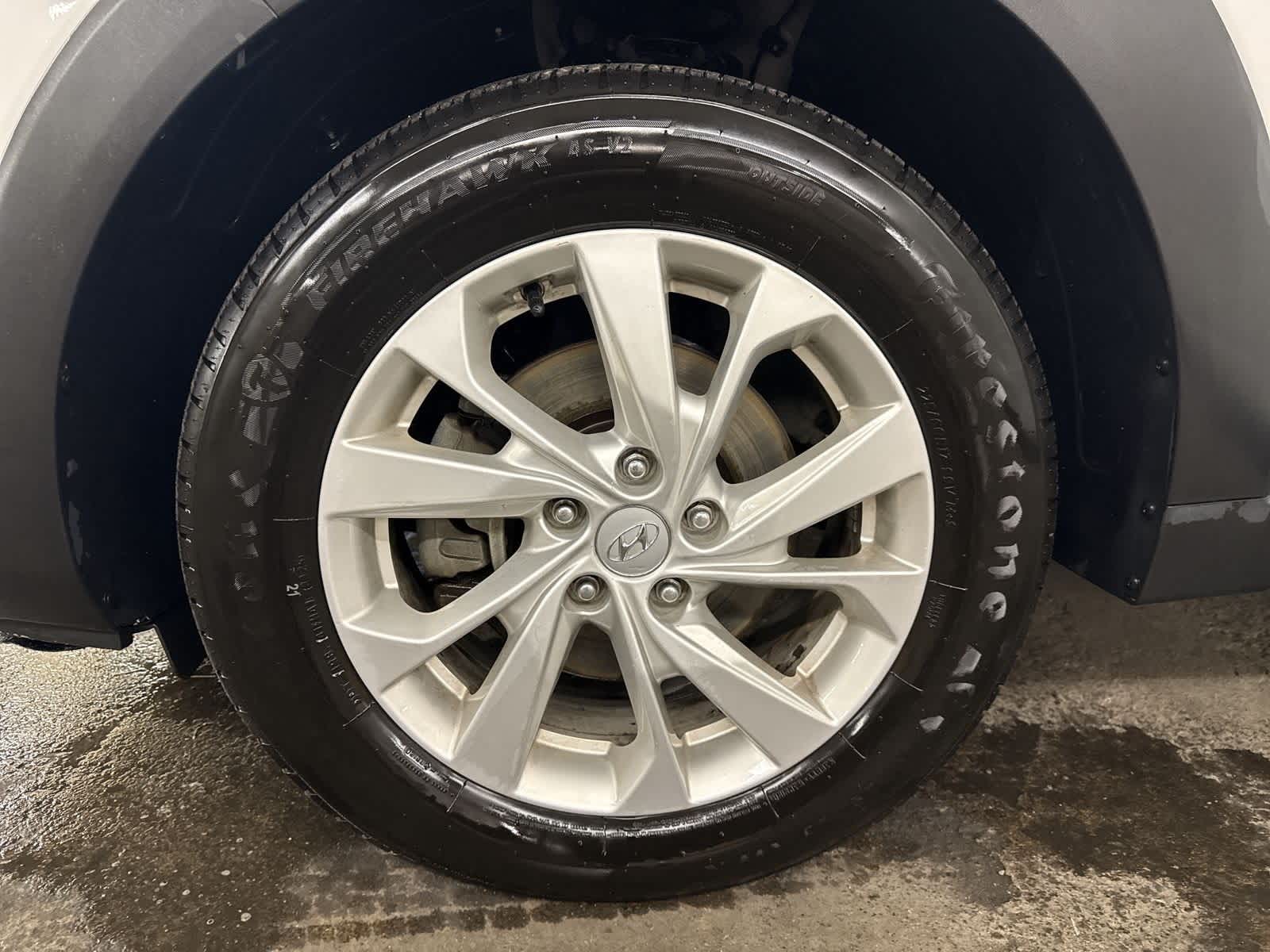 Thumbnail: 2020 Hyundai Tucson - 13